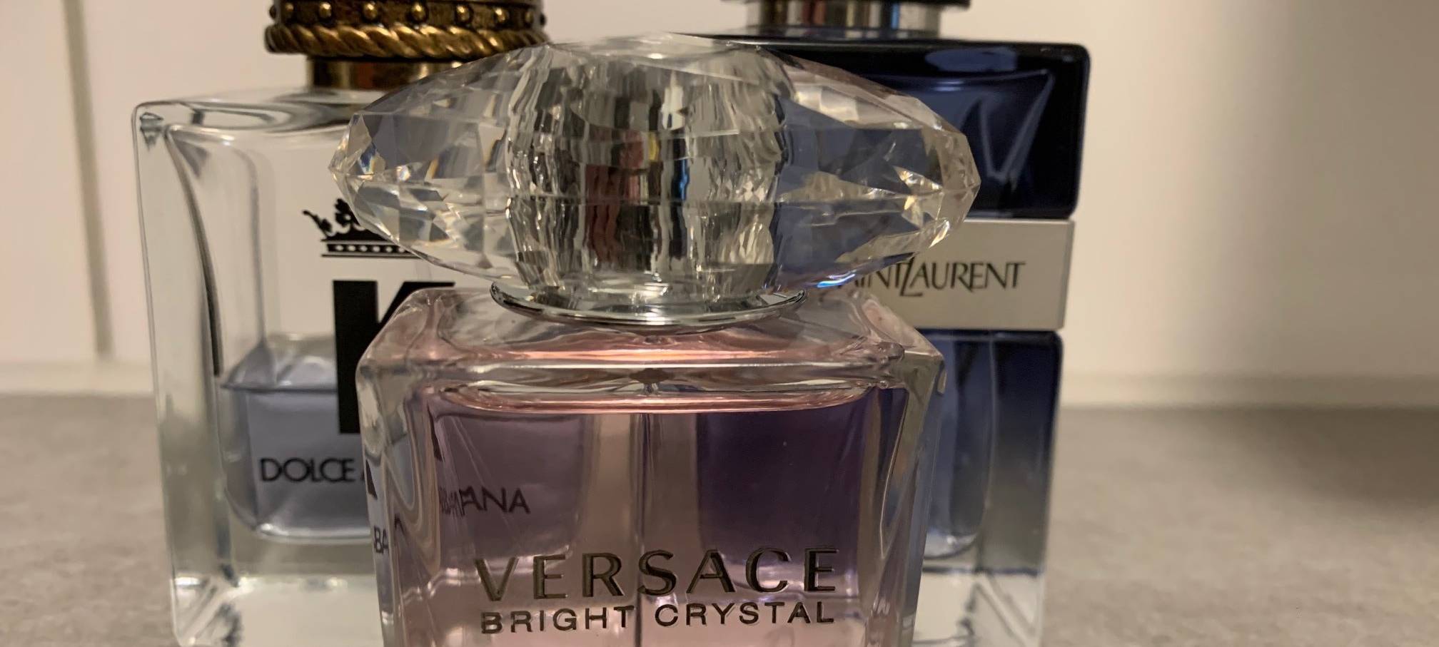 Verkäuferin bekommt Faust ins Gesicht