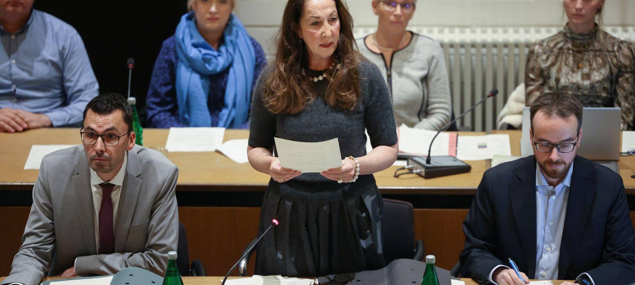 Nach Messerangriff: Bürgermeisterin von Herdecke startet